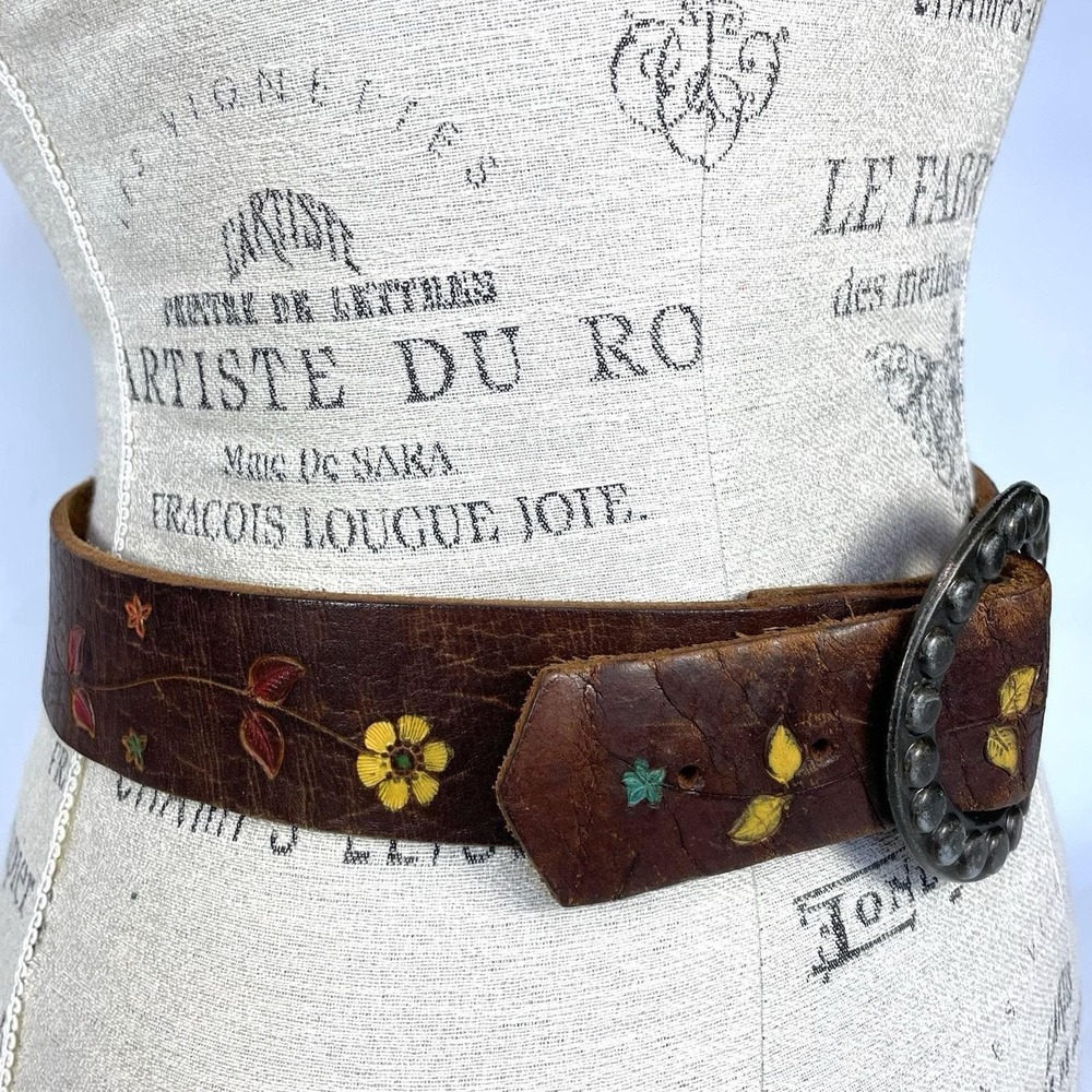 Vintage Brown Leather Belt 32 Western Boho Painted Floral Round Studded Buckle - Picture 3 of 9
